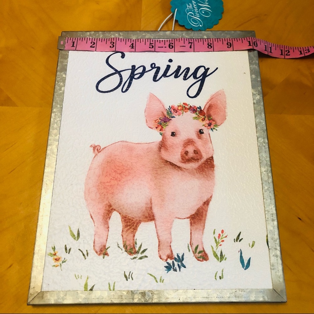 The Pioneer Woman Spring  Pig Sign - Picture 4 of 6